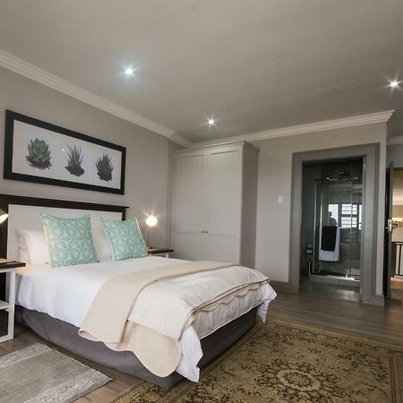 Hillside Guesthouse Umhlanga Durban Exterior photo
