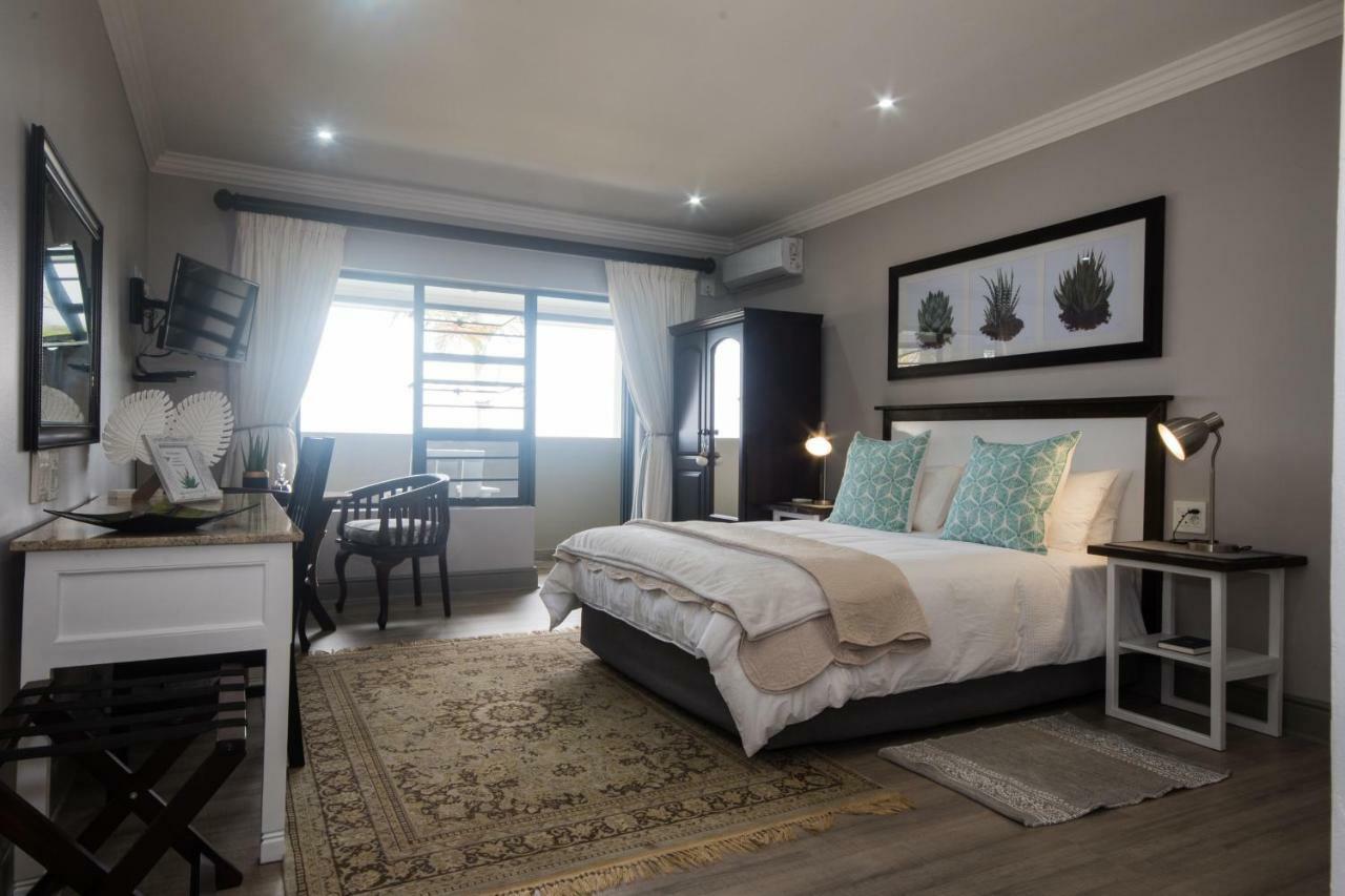 Hillside Guesthouse Umhlanga Durban Exterior photo
